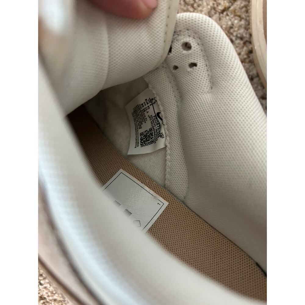 Women's Nike Dunk Low Sand Drift 8.5 - Picture 5 of 9